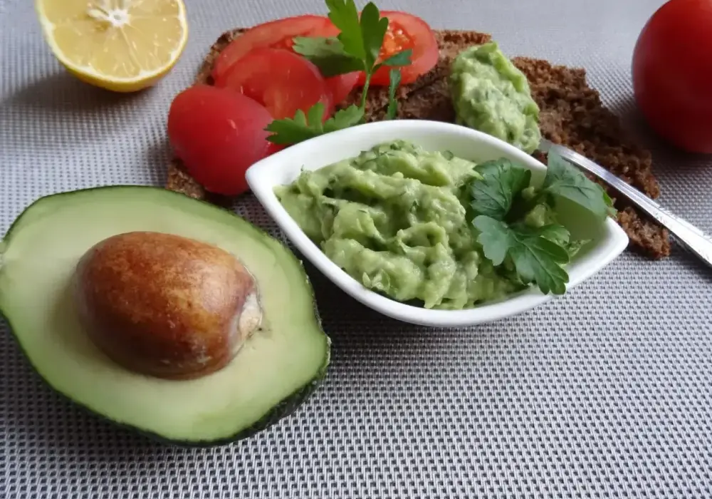 Domowe guacamole - idealny przepis, który nie ciemnieje!